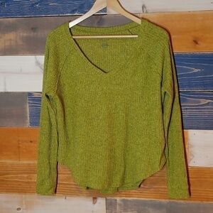 American Eagle Outfitters Soft and Sexy Plush v-neck waffle top XS green
